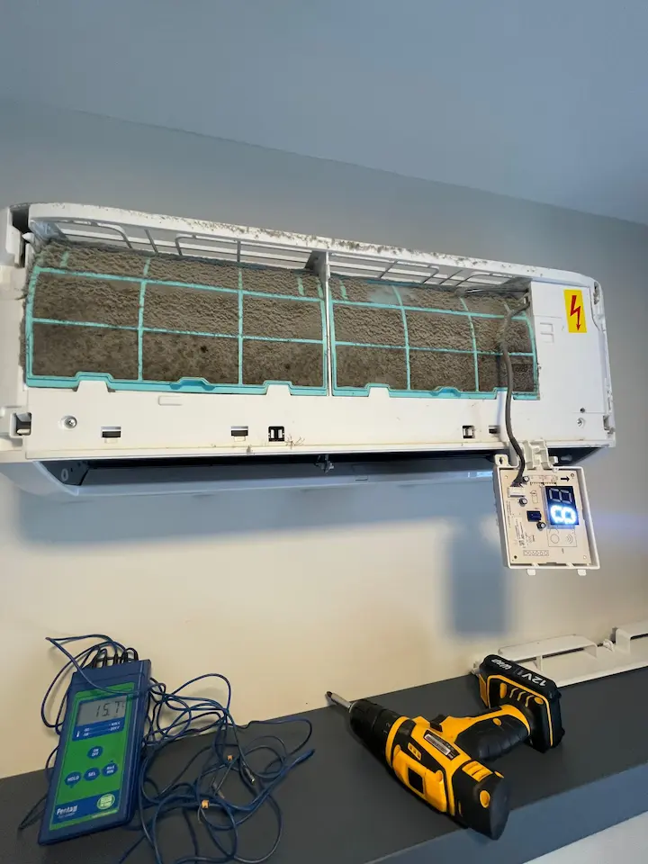 Limpeza de ar-condicionado 2